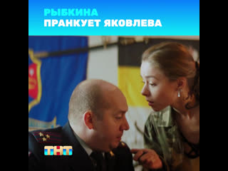 video полицейский с рублёи рыбкина и скрытая камера sex