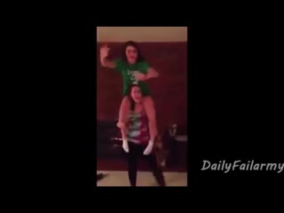 video приколы пьяные бабы подборка пошлых приколов пьяные бабы sex