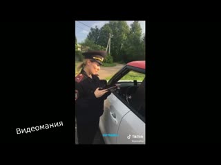video как знакомятся девушки в форме sex