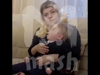 video родители маленького мальчика 18 года спали по очереди спасая ему жизнь sex