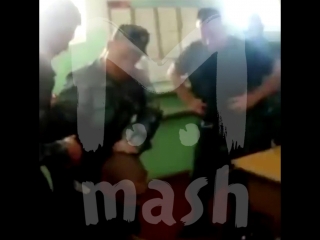 video сотрудники колонии в ярославской области пытают заключенного sex