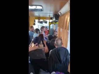 video как радуются жители оккупированных фашистами территорий когда им удается вырваться в свободную от оккупантов sex