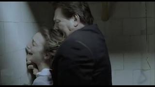 video директор школы молодые учительницу в туалете невидимый взгляд 2010 актриса хульета сильберберг sex