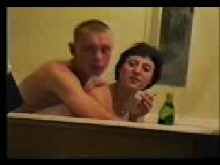 video выебал мамку в ванной порноинцестмама и сынпьяныесзадив ваннойбухие миньетотсос оральный секс sex