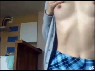 video без трусиков вирт мастурбация дрочит девушка кончает брюнетка стонет xxx 18 секс веб камера pussy вэбка брюнетка sex