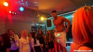 video реальное секс пати party hardcore порносекспатиsex partyминетлесбоteenнегрвпрезервативевечеринкагрупповоеебля sex