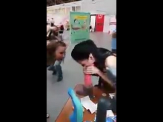 video выстаа секс шопа прошла успешно девочки батлятся широкий рот глубокая глотка кто лучше делает минет sex