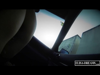 video flashing truckers while sucking a guy in his car красивая проститутка снялась на шоссе и делает минет клиенту в sex