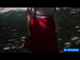 video во время прогулки постепенно оголяется sex