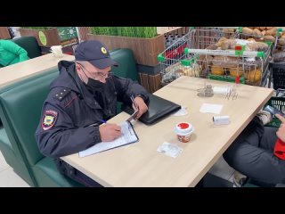 video проверка магазина перекрёстокжалкий директор оправдывает просрочкупровокация полурусского джигита sex