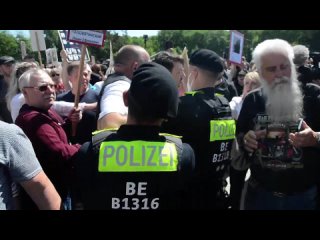 video задержание на акции бессмертный полк в берлине 9 мая 2022 sex