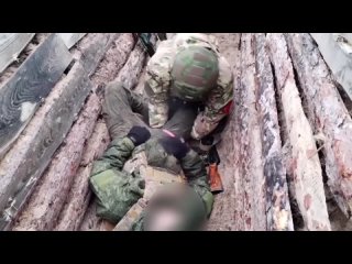 video военные специалисты медицинской службы группирои войск центр выполняют боевые задачи на передовой sex