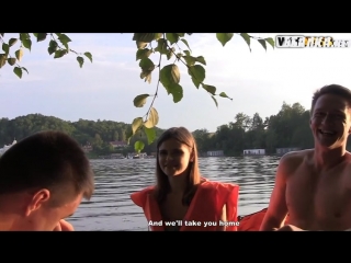 video отдалась двум парням на берегурусское семейное частное порно инцест и домашний сексаналпикапснялирусскую sex
