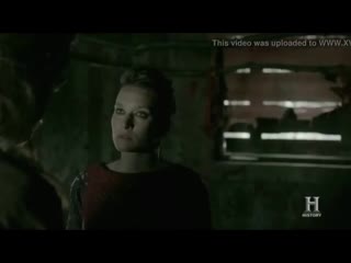 video толпа викингов принудили астрид к сексу в сарае в сериале викинги sex