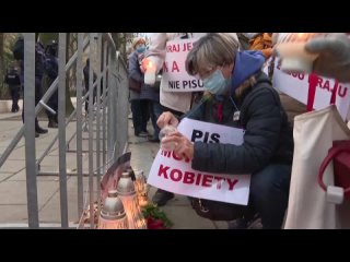 video в польше массовые акции из за закона об абортах sex