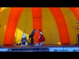 video дуэт красная шапочка и серый волк на празднике день ножа sex
