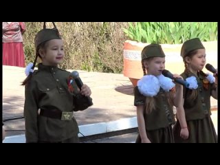 video вокальный ансамбль солнечный лучик военное попурри в шаинский м танич в мигуля м пляцковский sex