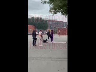 video это не анекдот дня это современная столица россии возле московского гей клуба случился эпичнейший замес трансов и sex