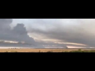video в мелитополе горит аэропорт в котором находится база роzzийских оккупантов слава украине героям слава mp4 sex