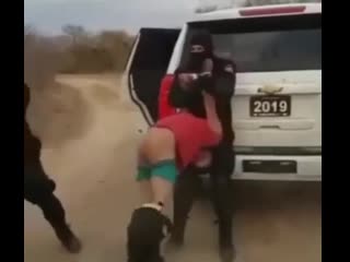 video мексиканская полиция наказывает пьяного водителя sex