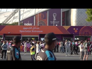 video live zur fussball wm ankunft der fans zum spiel zwischen england und iran im khalifa international stadium sex