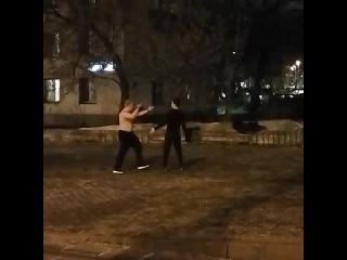 video в москве пьяного дага пристававшего к людям отправили в нокаут sex