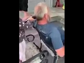 video что то пошло не так хорошее настроение папа и дочка любимая дочь дурачится стрижка личный парикмахер любительская sex