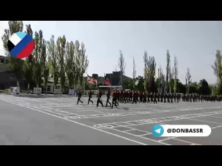video парад в донецком военном училище со сталинским напутствием времен великой отечественной войны sex