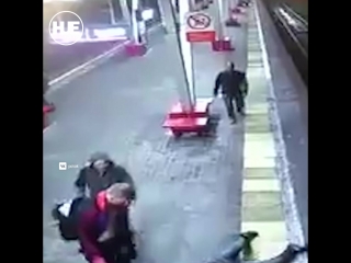 video в москве на станции мцк ростокино произошла жестокая драка sex