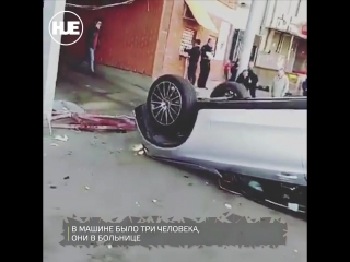video на горбушке автомобиль вылетел из многоэтажной паркои и перевернулся sex