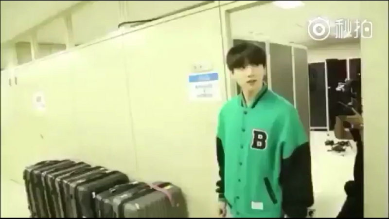 video чг хочет обнять чм но тот занят jikook kookmin jungkook jimin чимин чонгук minkook slash gay sex