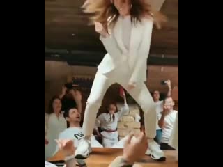 video вера брежнева и солистка группы время и стекло надя дорофеева повеселились на дне рождения общей подруги sex
