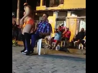 video мужик решил насладиться уличным стриптиз шоу но его жене почему то это не понравилось жаль этого добряка sex