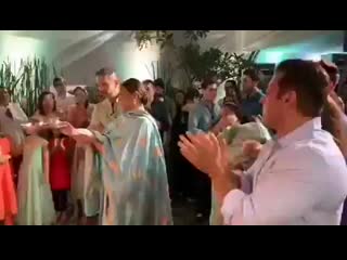 video beingshera ganpati bappa morya at arpitakhansharma house with maalik beingsalmankhan for ganapati jis aarti sex