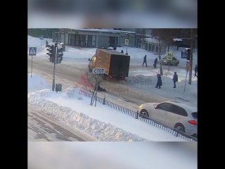 video в ярославле водитель лады переехал упавшую на переходе женщину и скрылся sex