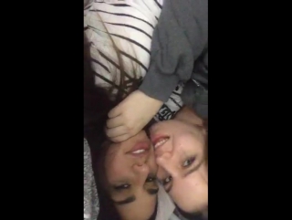 video camilal подружки целуются в постельке в перископе periscope sex