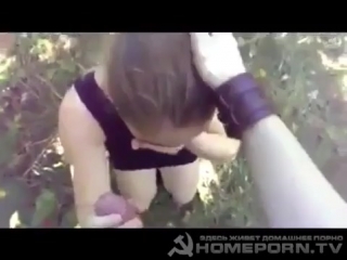 video молодые катька сосет за гаражами sex