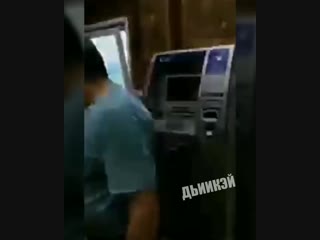 video сегодня днём на скандальную инста блогершу анжелу власову совершили нападение во время прямого эфира в тц емея sex