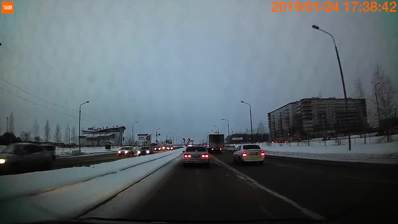 video в омске автомобиль сбил девочку и врезался в рекламный щит sex