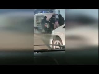 video пьяная баба бьётся как медведь задержание гражданки в благовещенске sex