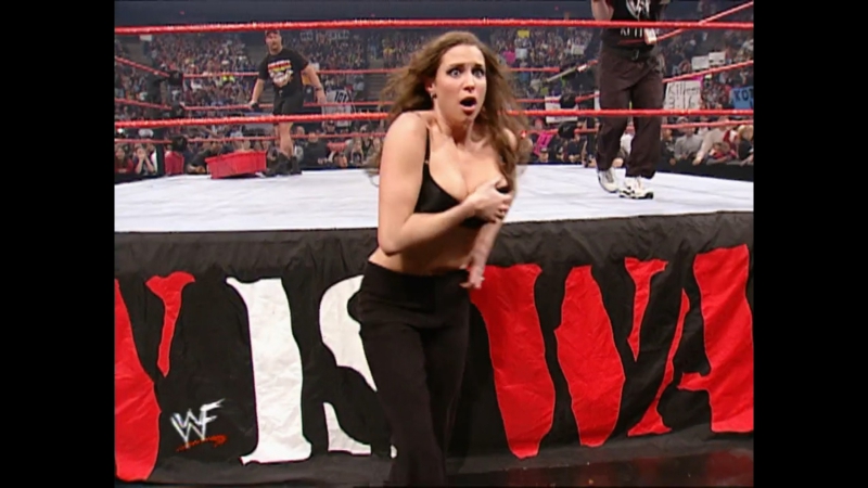 video stream wwf raw is war от 1 января 2001 с участием стоун колда стива остина стефани макмахон и других рестлеров sex