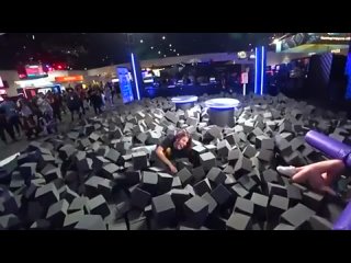 video порноактриса адриана чечик сломала спину на twitchcon sex