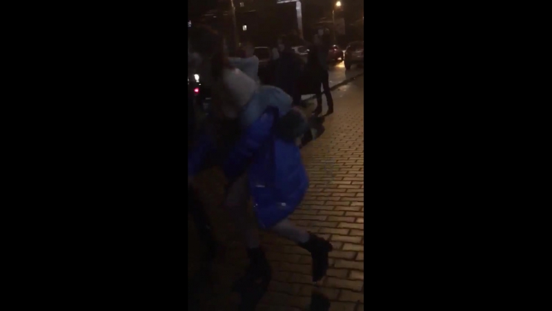 video в таганроге голая снегурочка плясала на улицах города sex