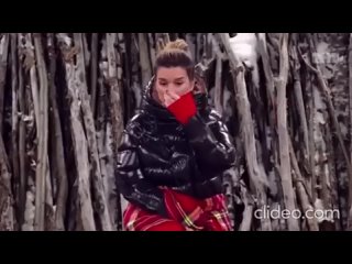 video любовник без разрешения собрал кроватку для василисы рапунцель sex
