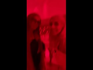 video гламурная секси красотка emily barbie порно барби русская шлюшка лисбушка дрочит киску лесбиянки оргазм блондника sex