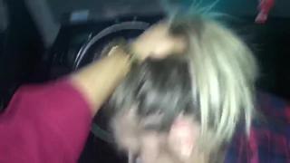 video сосёт за айфон очень старается порно минет в машине sex
