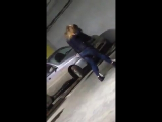 video женская драка на паркое тюмень уличные драки ru sex