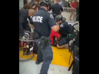 video со смыслом как полиция в сша задерживает инвалида sex
