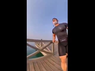 video гейхран мясо бежит и колышется гей эротика качок азиат кач бодибилдер спортсмен спандекс лайкра спортии sex