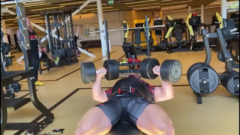 video гейхран спорт порно мясо и спандекс качок ляжки мошонка и задница спортсмен бодибилдер эротика бедра мышцы мужик sex